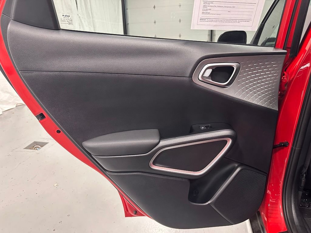 Used 2022 Kia Soul X-Line FWD image 38