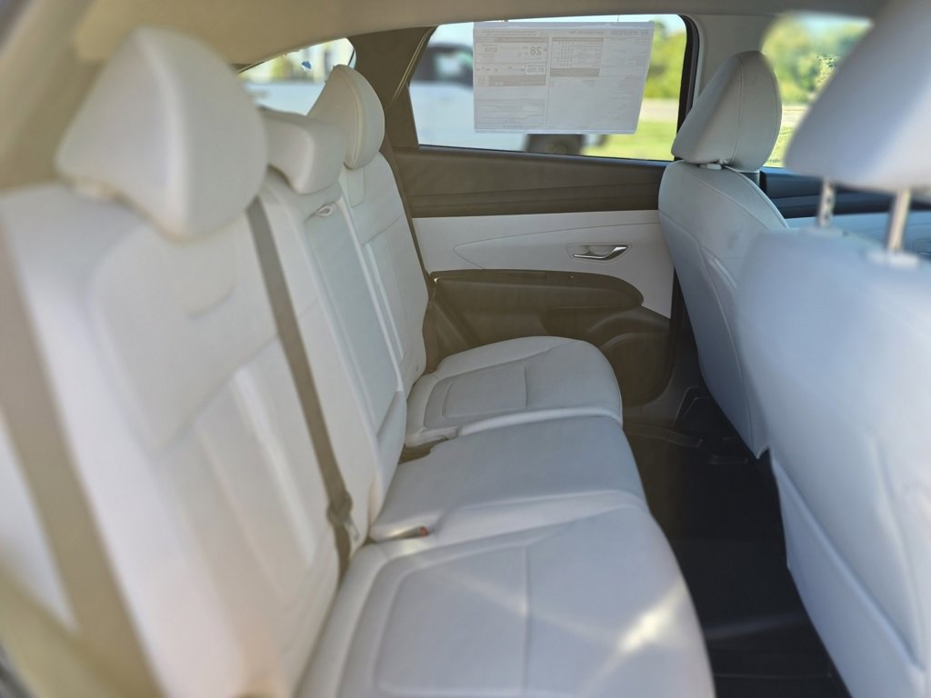 New 2026 Hyundai Tucson SEL image 16