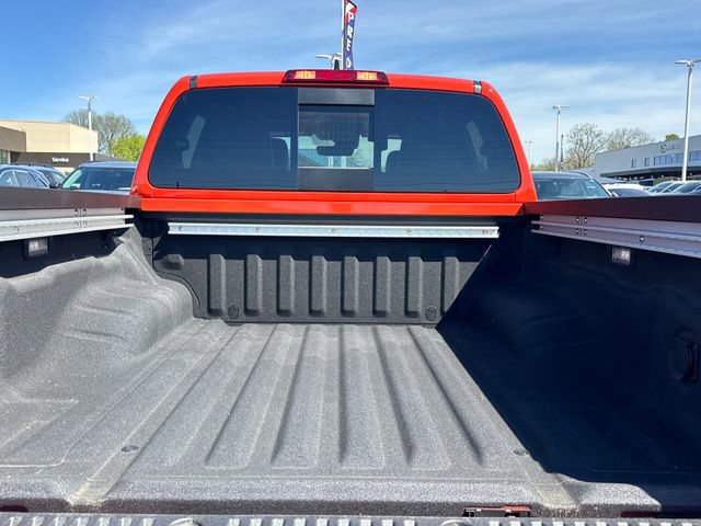 Used 2025 Nissan Frontier PRO-4X w/ Pro Premium Package image 12