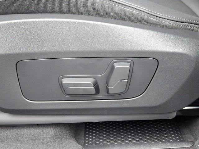 Certified 2025 BMW X1 M35i w/ Shadowloine Package image 15