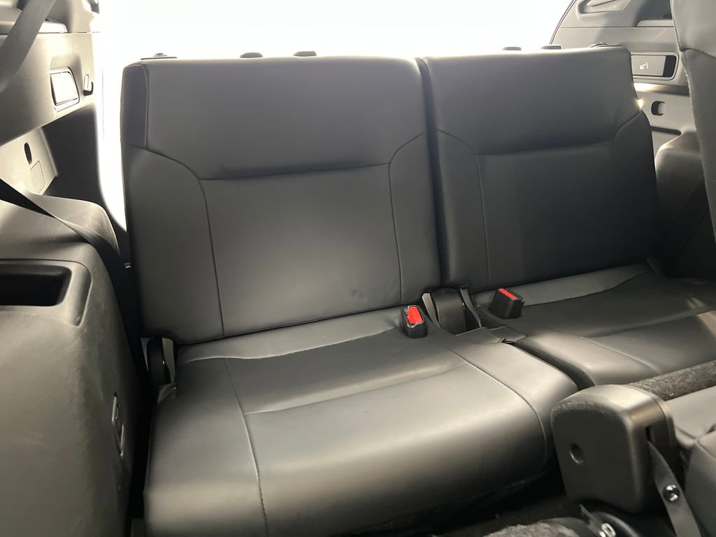Used 2025 Mitsubishi Outlander SE AWD/4WD image 30