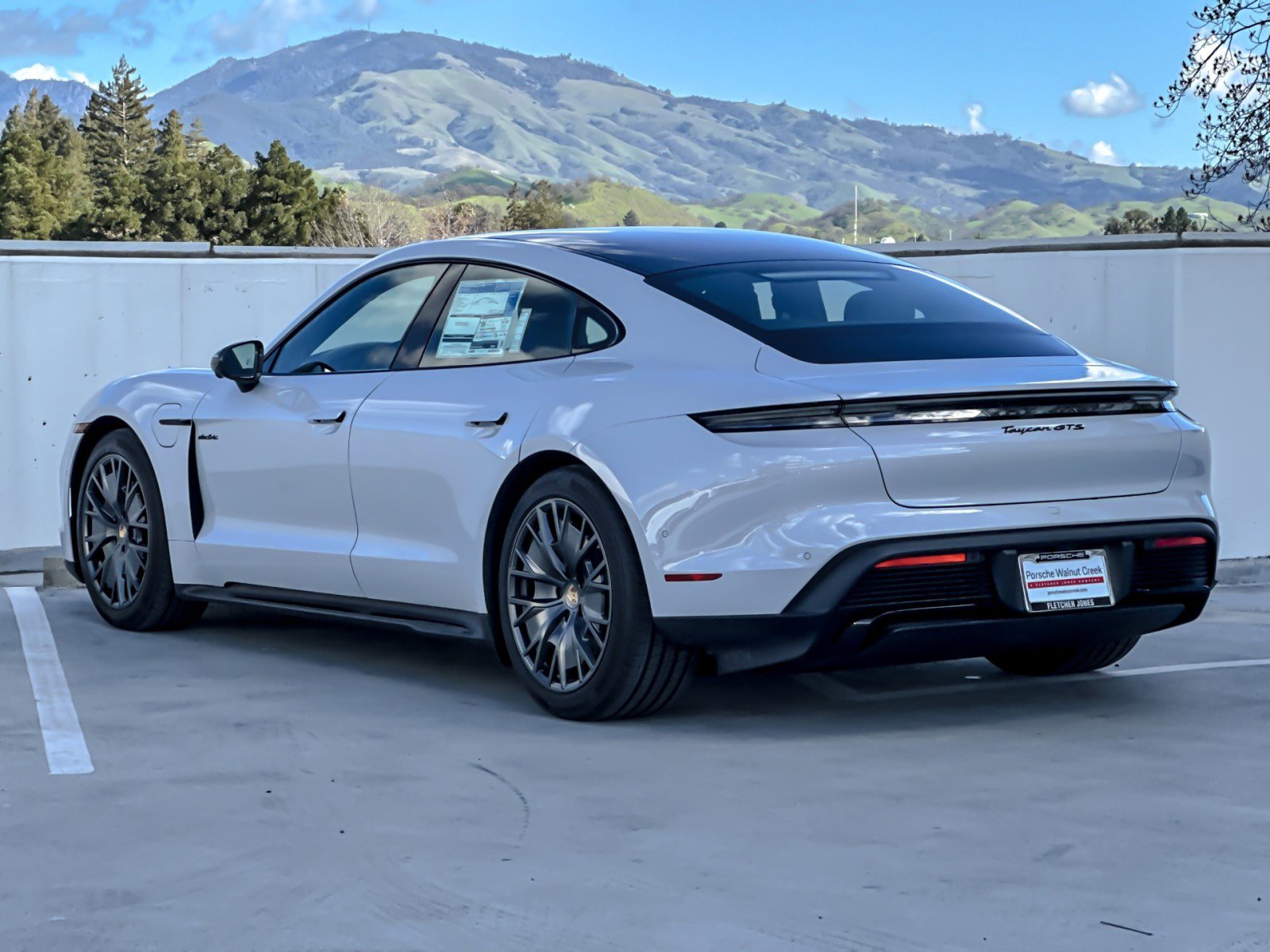 New 2026 Porsche Taycan GTS image 3