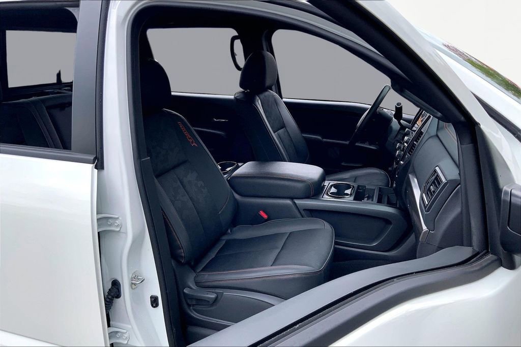 Used 2024 Nissan Titan PRO-4X w/ Off Road Protection Package image 19
