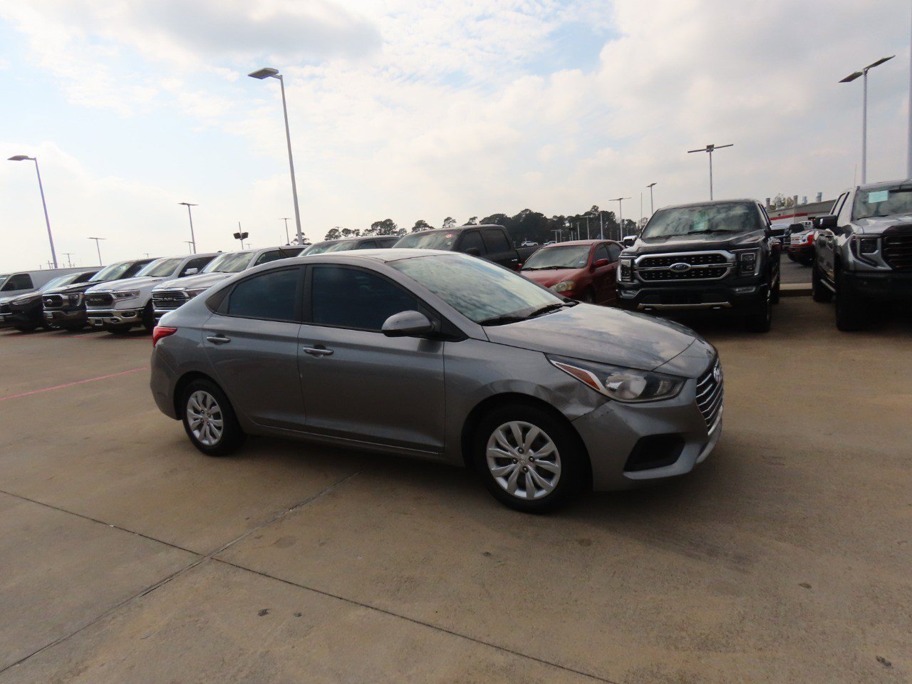 Used 2022 Hyundai Accent SE image 6