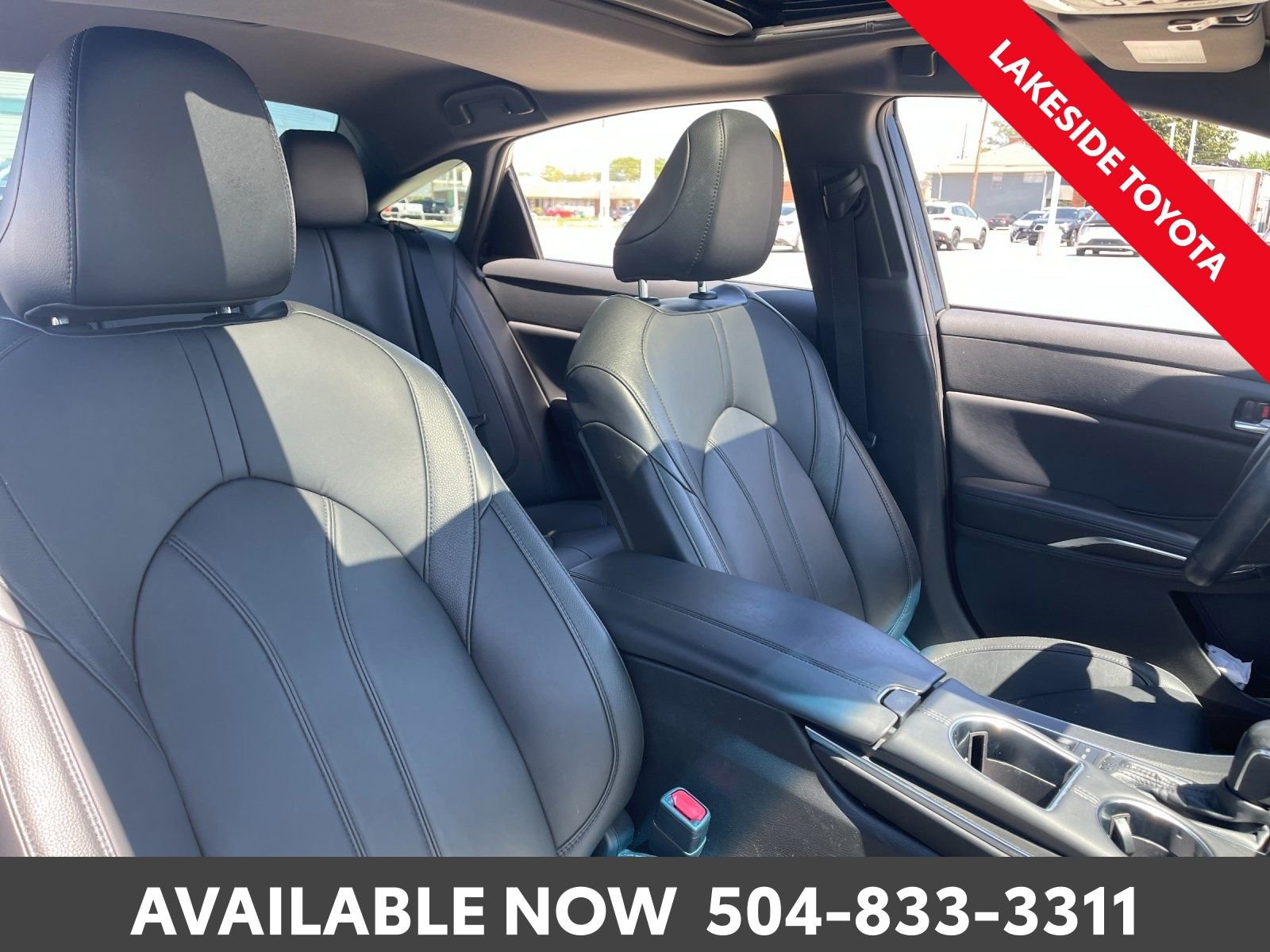 Used 2021 Toyota Avalon XLE w/ Moonroof Package image 16