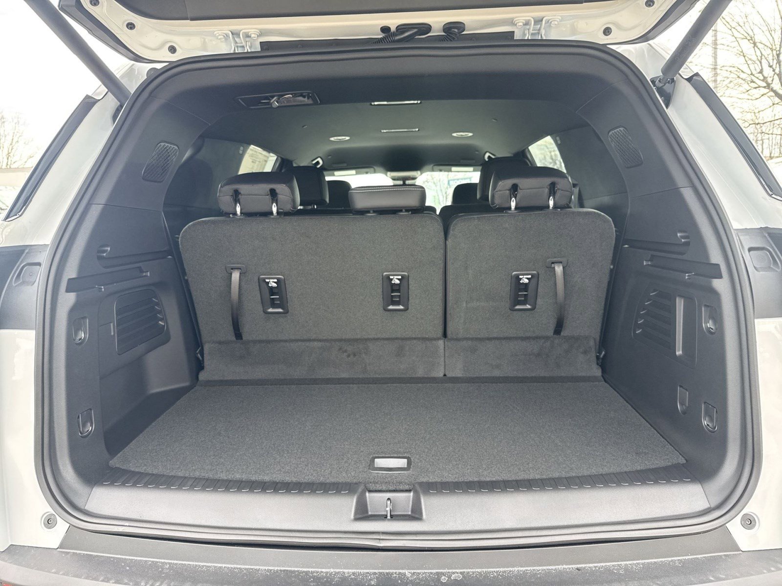 New 2026 Chevrolet Traverse LT w/ Driver Confidence Package image 21