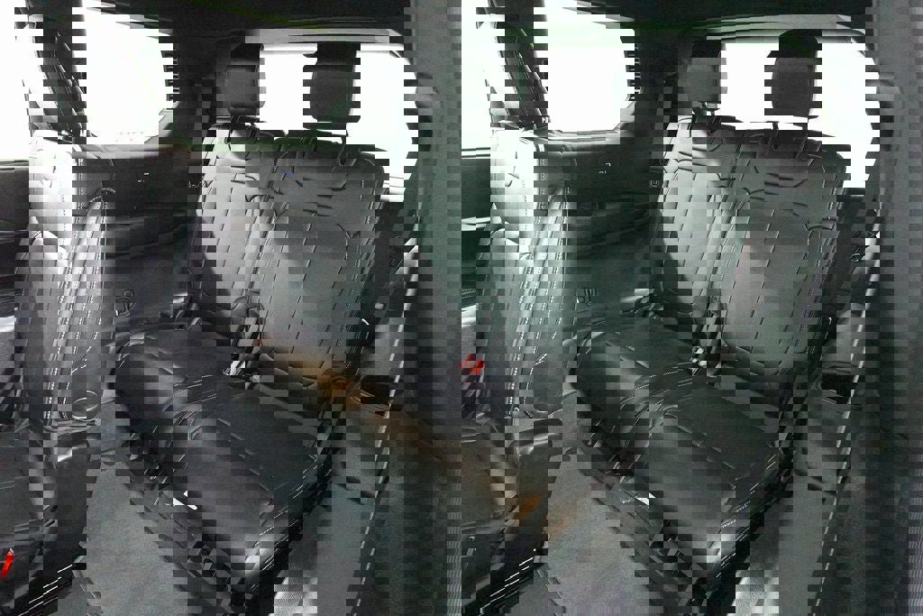 New 2025 Jeep Grand Cherokee L Limited w/ Luxury Tech Group II image 27