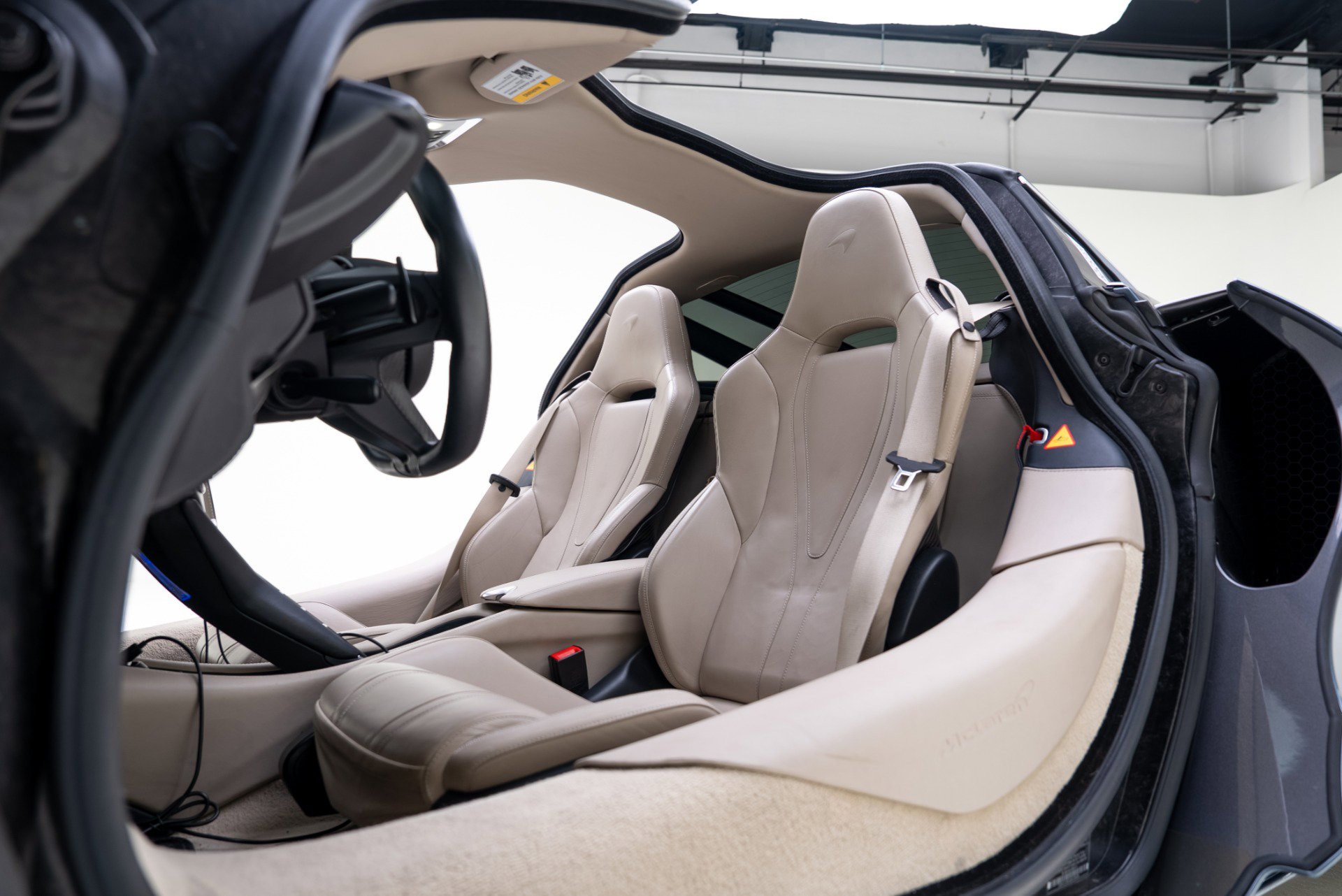 Used 2018 McLaren 720S Luxury image 31