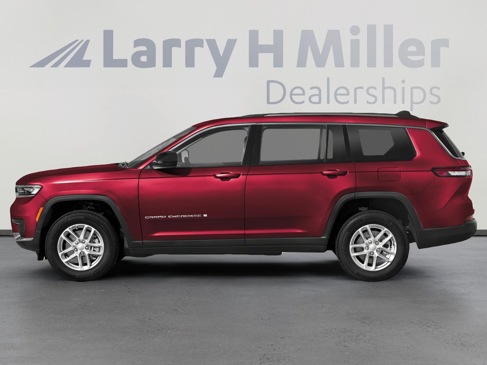 Used 2023 Jeep Grand Cherokee L Laredo AWD/4WD image 3