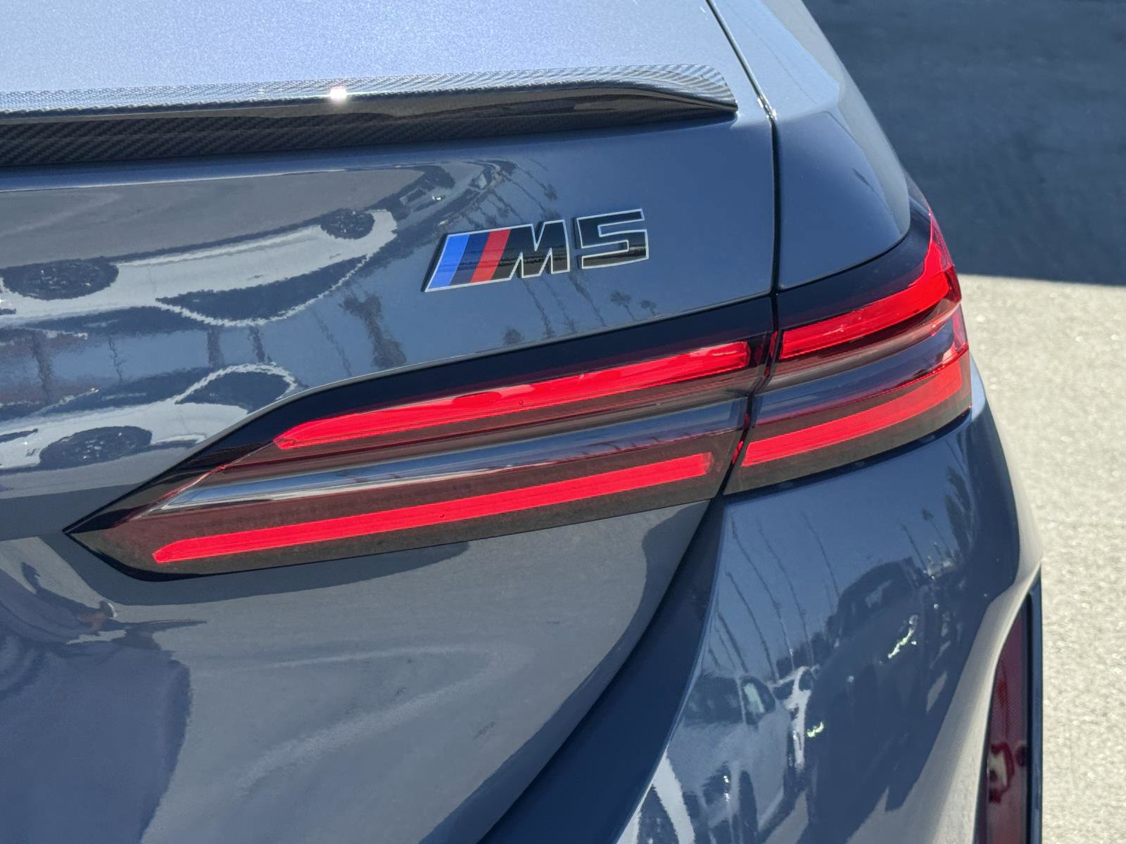 New 2026 BMW M5 w/ Carbon Package image 6