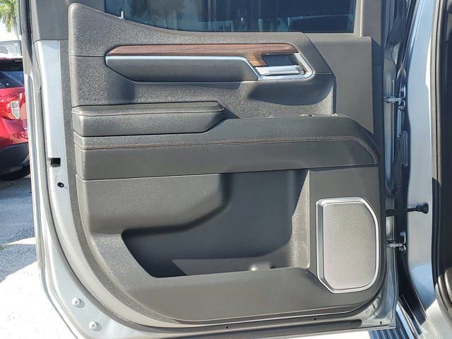 Used 2023 Chevrolet Silverado 1500 High Country w/ High Country Premium Package image 12