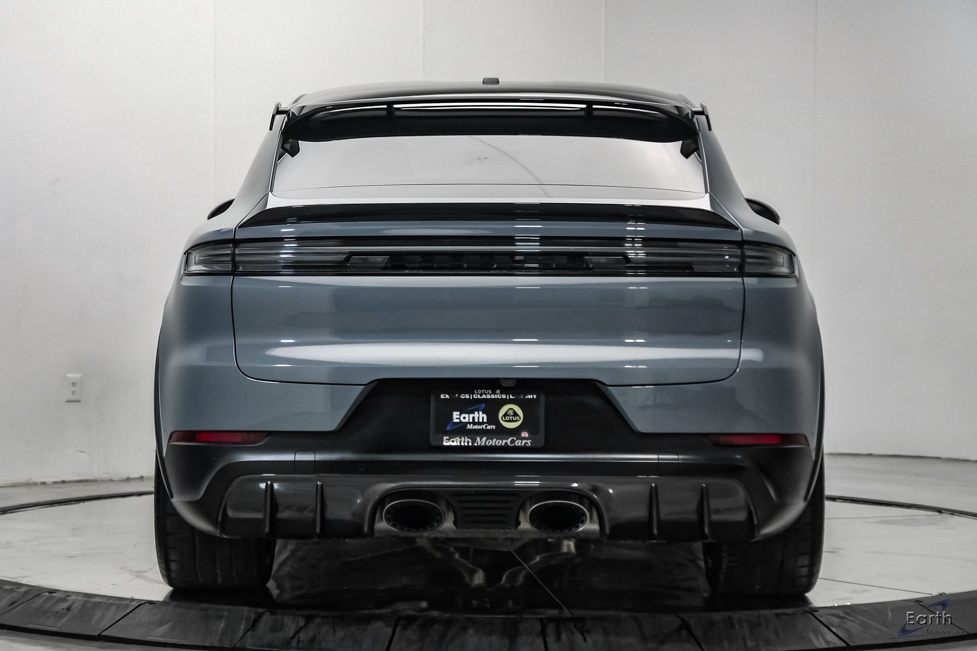 Used 2024 Porsche Cayenne Turbo GT AWD/4WD image 12