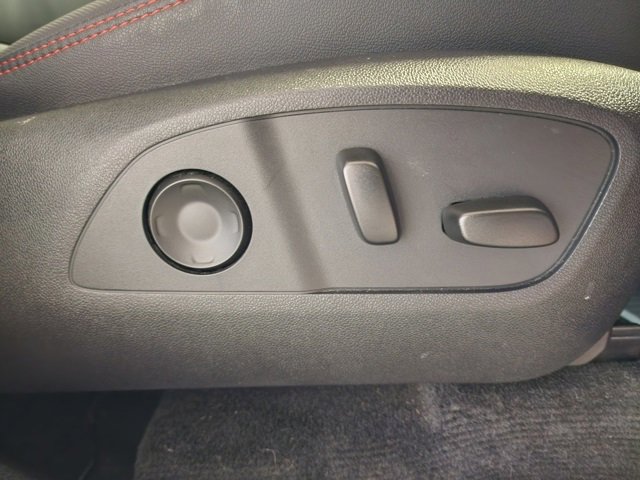 Certified 2025 Chevrolet Traverse RS w/ LPO, Floor Liner Package image 22