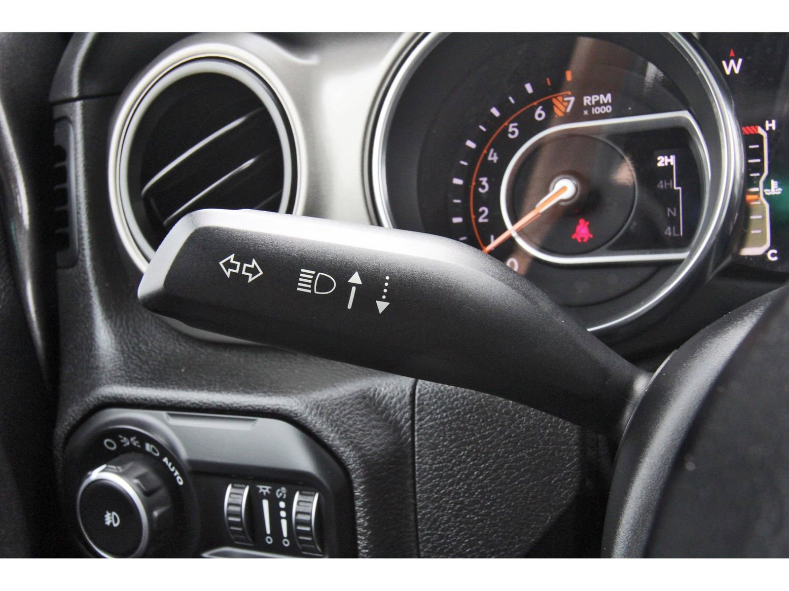 Used 2019 Jeep Wrangler Unlimited Sport S image 20