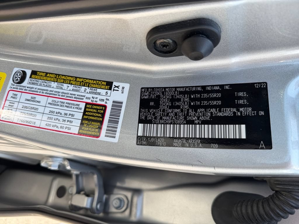 Used 2023 Toyota Highlander Platinum AWD/4WD image 30