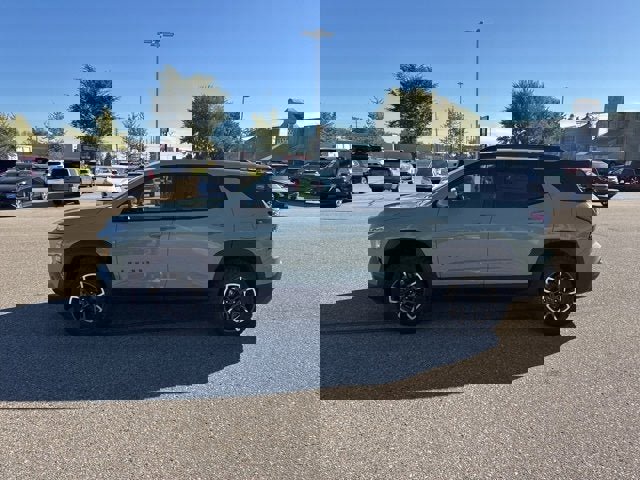 New 2026 Chevrolet Equinox ACTIV w/ Convenience Package III image 4