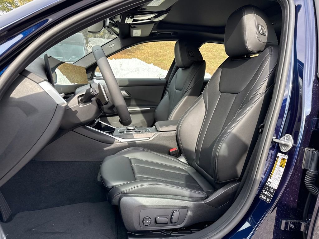 Used 2026 BMW 330i xDrive Sedan w/ Premium Package image 11