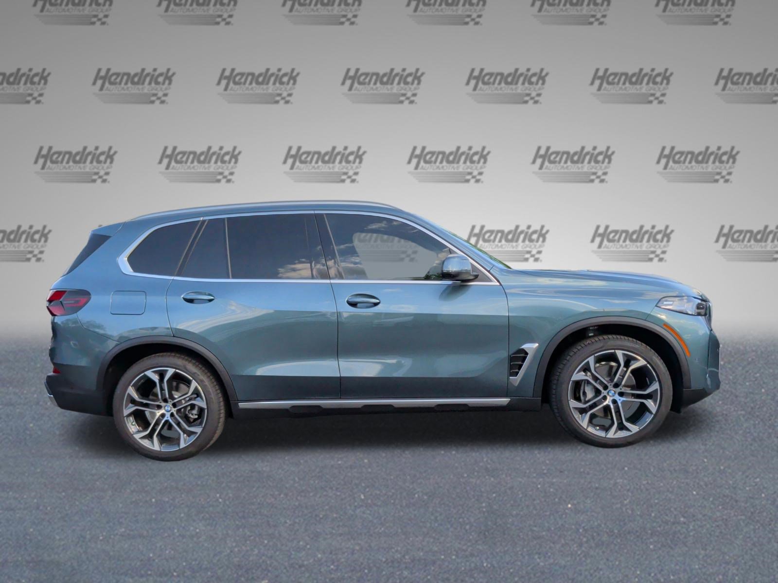 Used 2026 BMW X5 xDrive40i w/ Climate Comfort Package image 6