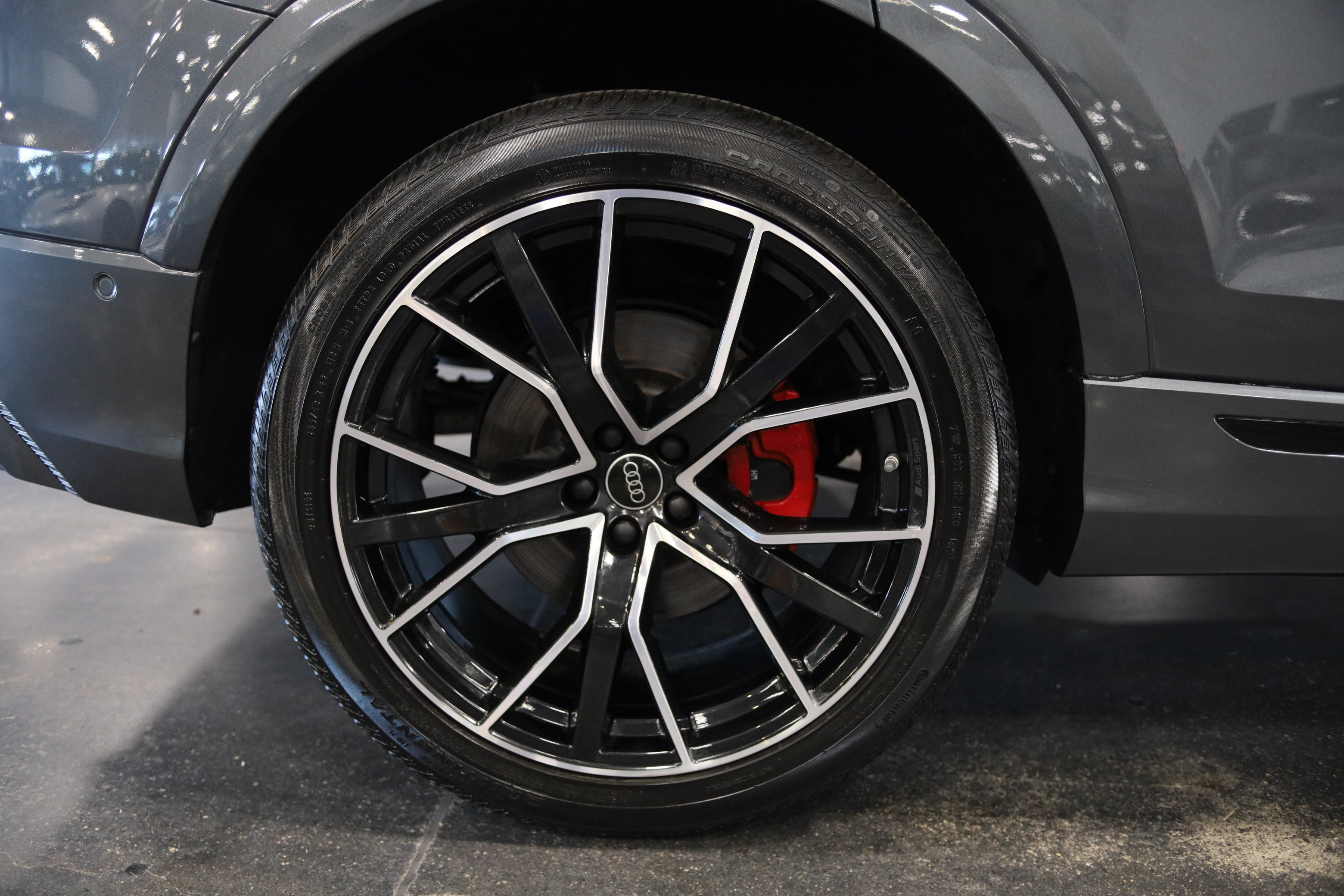 Used 2023 Audi Q8 Premium Plus w/ Premium Plus Package AWD/4WD image 11