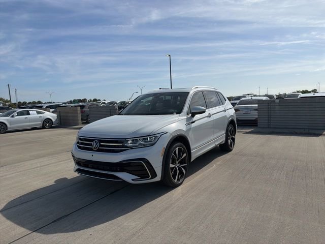 Used 2022 Volkswagen Tiguan SEL R-Line image 7