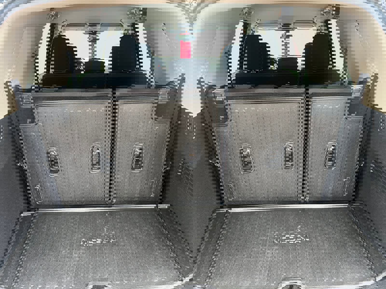 Certified 2022 Nissan Pathfinder SV w/ Cargo Package image 5