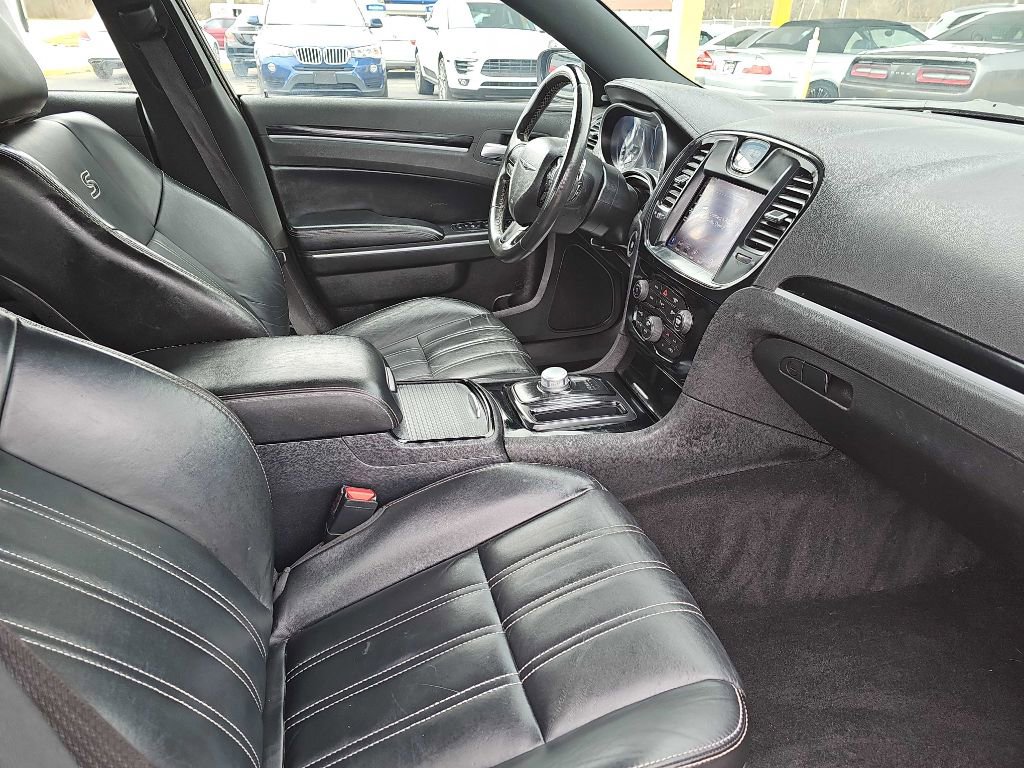 Used 2021 Chrysler 300 S image 46