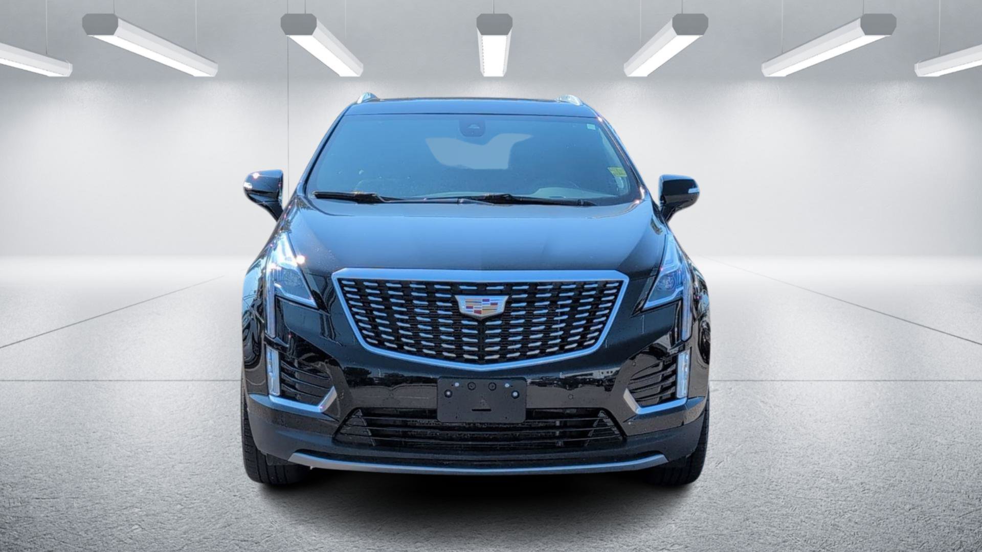 Certified 2025 Cadillac XT5 Premium Luxury image 8