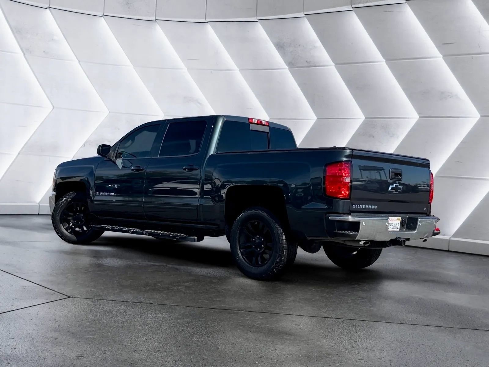 Used 2018 Chevrolet Silverado 1500 LT w/ All Star Edition RWD image 6