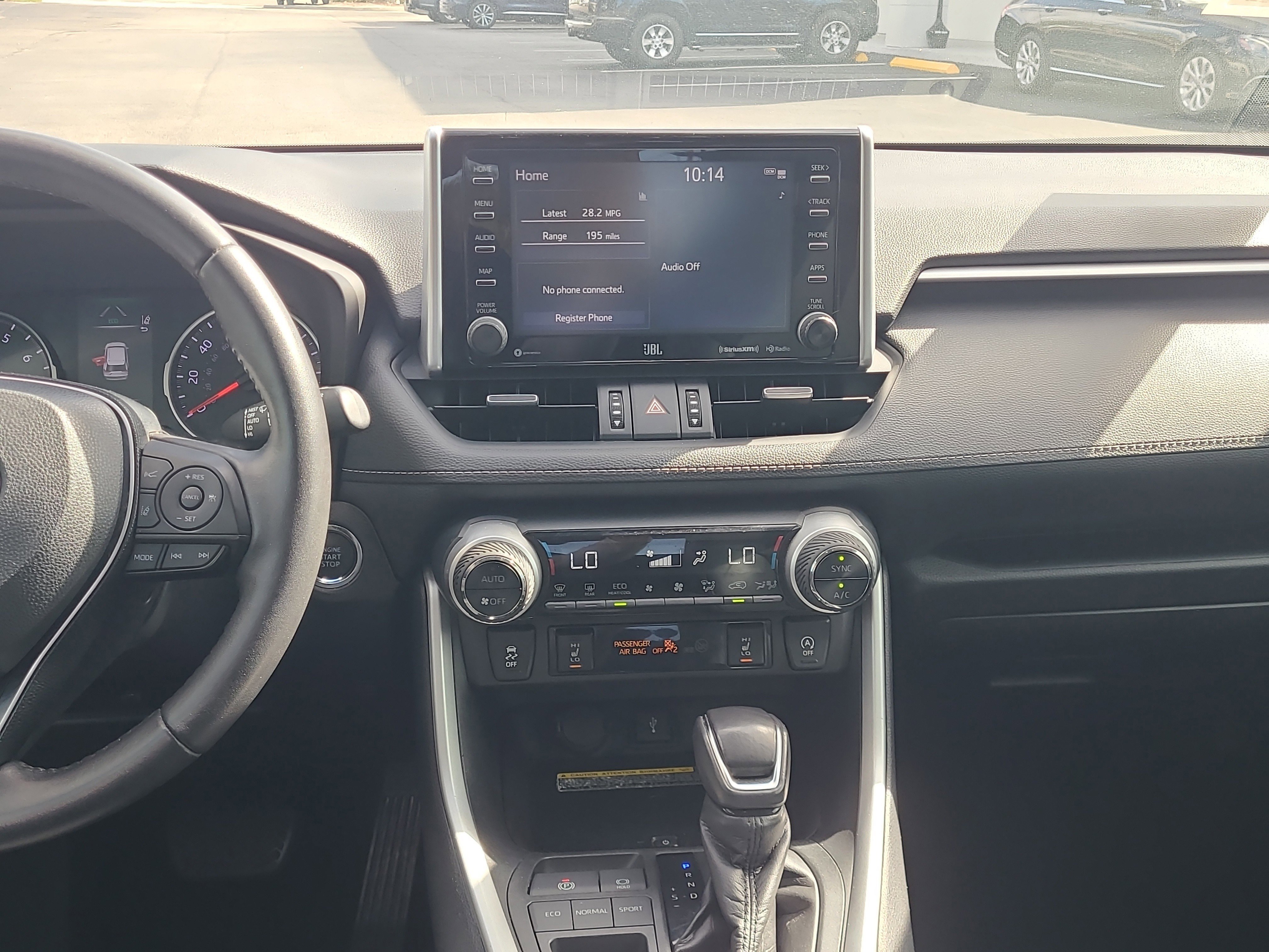 Used 2021 Toyota RAV4 XLE Premium image 17