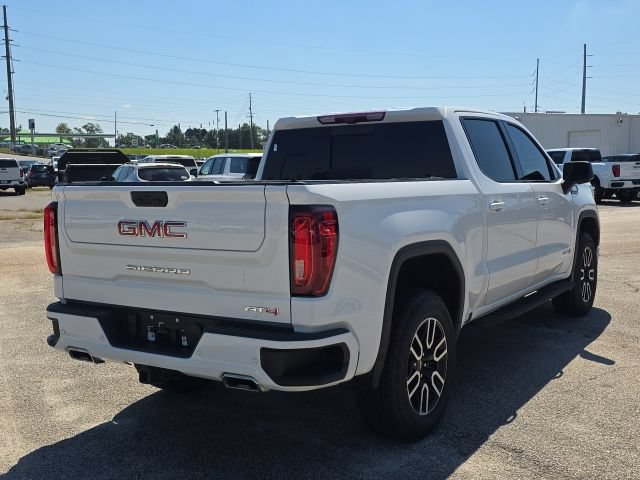 Used 2024 GMC Sierra 1500 AT4 w/ Technology Package AWD/4WD image 5