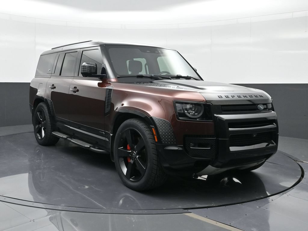 Used 2023 Land Rover Defender 130 X AWD/4WD image 11