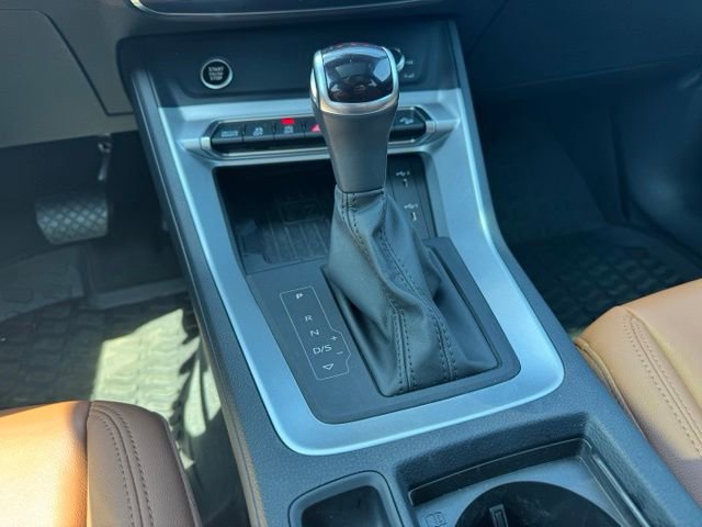 Certified 2025 Audi Q3 2.0T Premium w/ Convenience Package AWD/4WD image 19