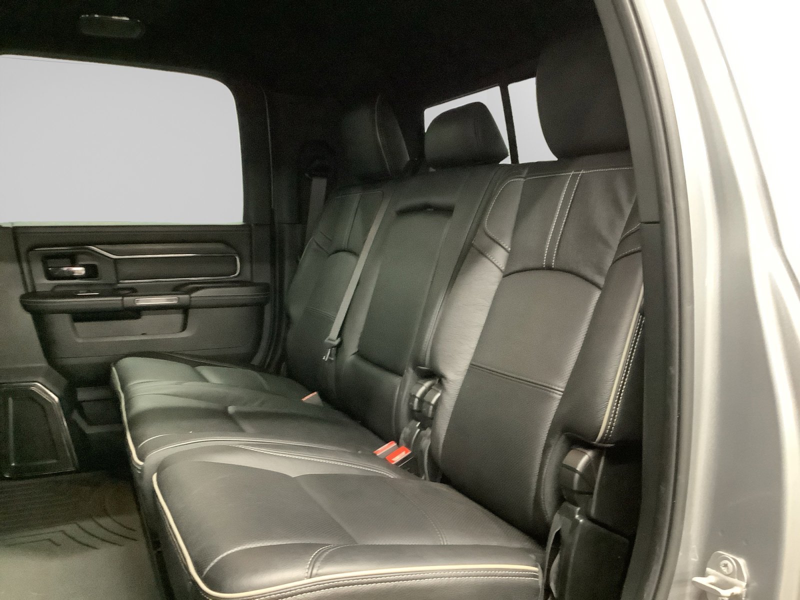 Used 2022 RAM 2500 Limited image 13