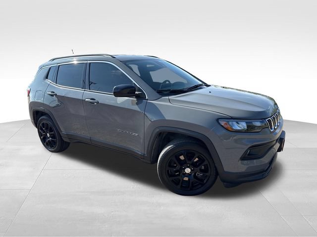 Used 2023 Jeep Compass Latitude AWD/4WD image 1