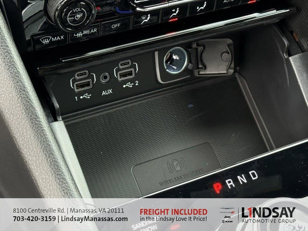 New 2025 Jeep Grand Cherokee L Limited w/ Luxury Tech Group II image 31