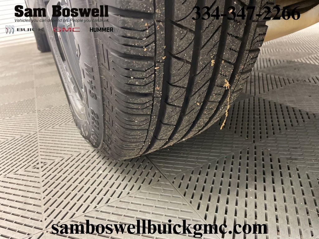 Used 2022 GMC Terrain AT4 image 37