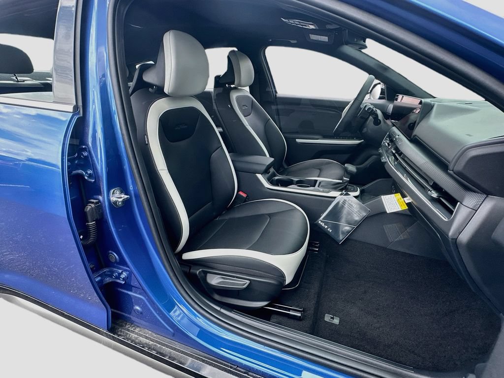 New 2026 Kia K4 GT-Line w/ GT-Line Premium Package FWD image 29