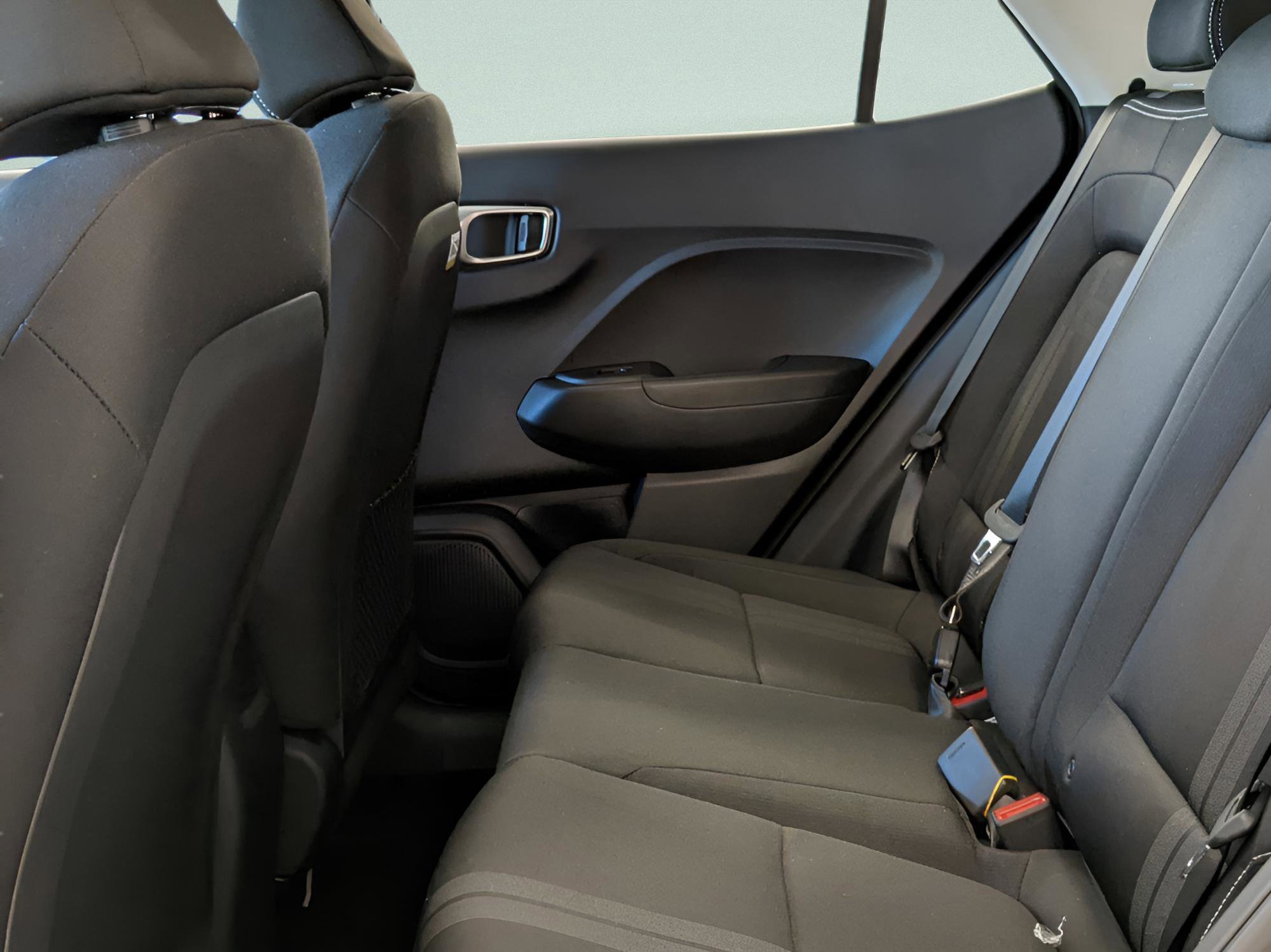 New 2025 Hyundai Venue SEL FWD image 17