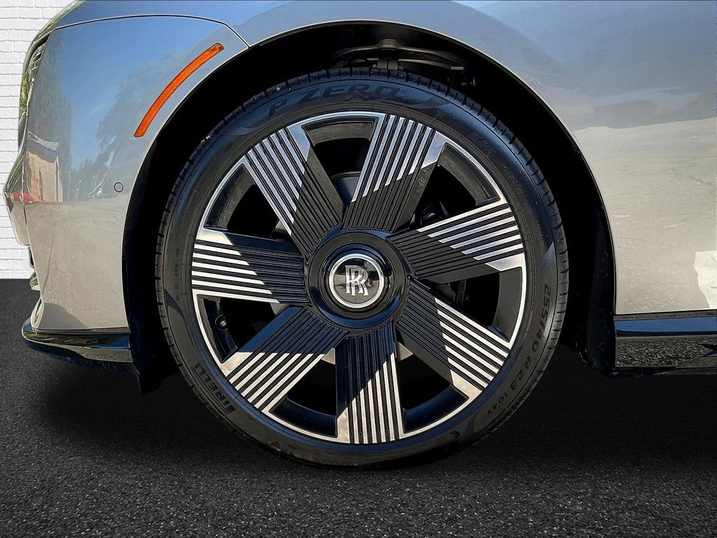 Used 2024 Rolls-Royce Spectre w/ Spectre Launch Package AWD/4WD image 31