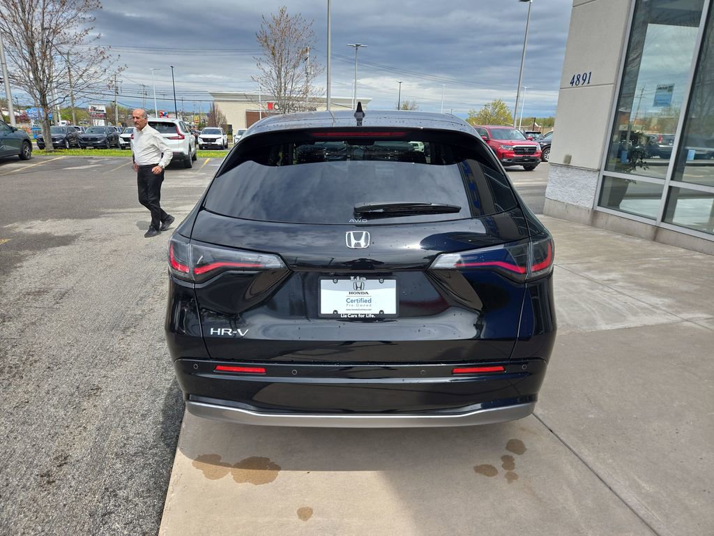 Certified 2024 Honda HR-V EX-L image 4