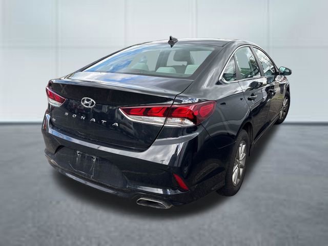 Used 2018 Hyundai Sonata SE FWD image 4