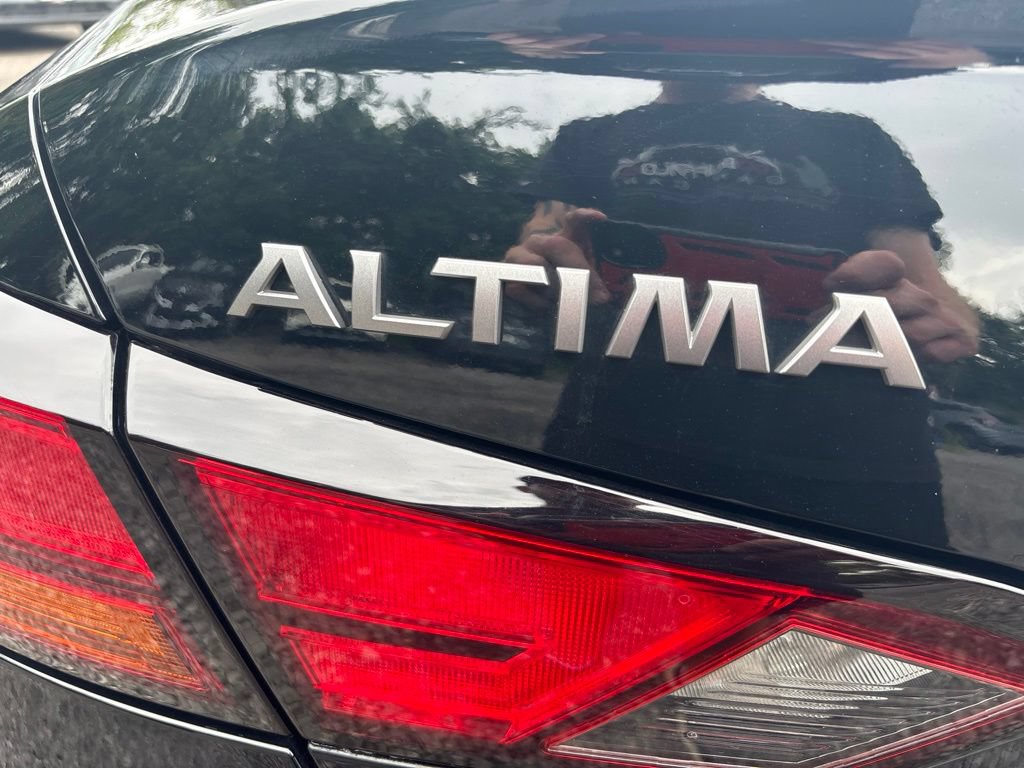 Certified 2025 Nissan Altima 2.5 S FWD image 13