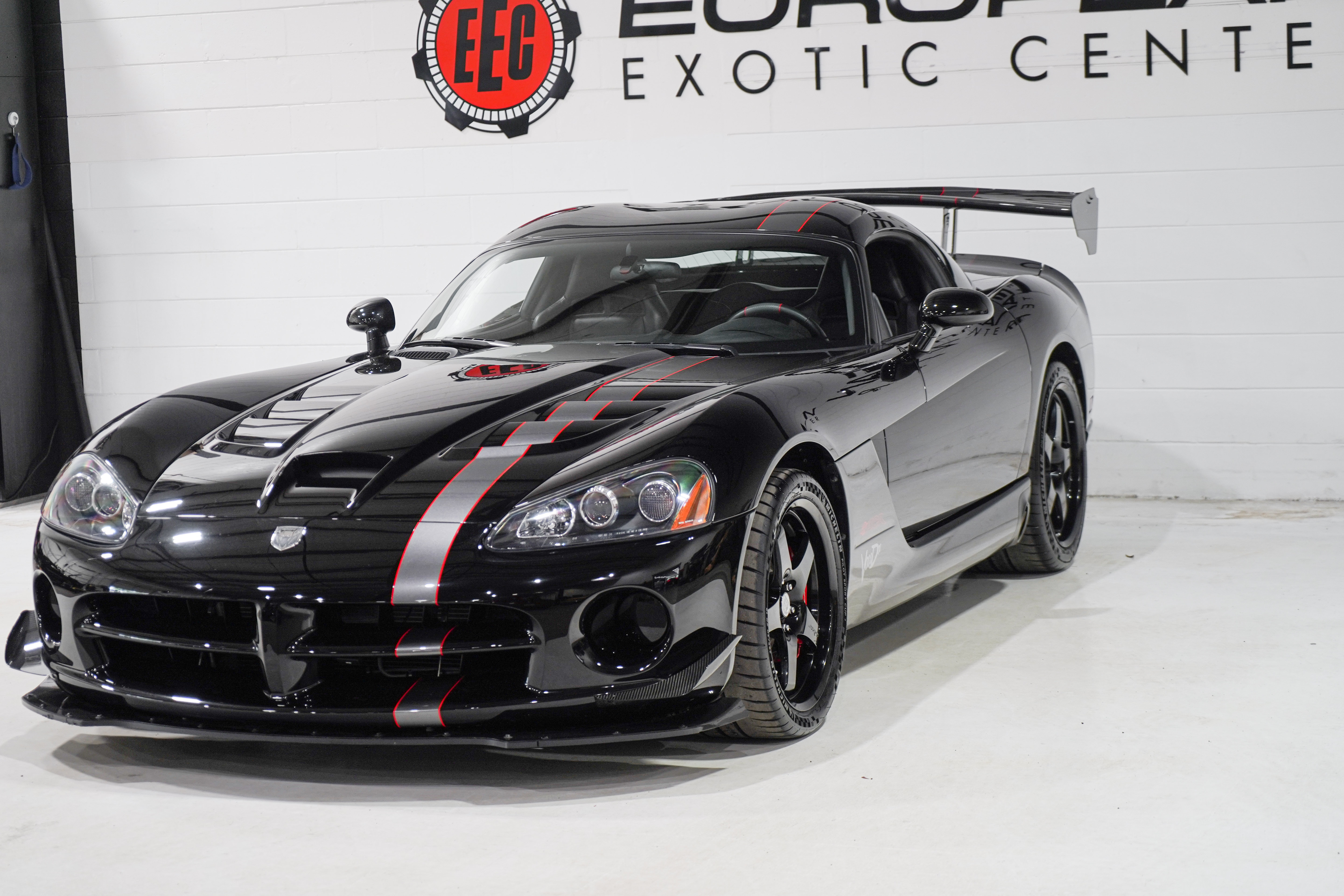Used 2010 Dodge Viper ACR RWD image 30
