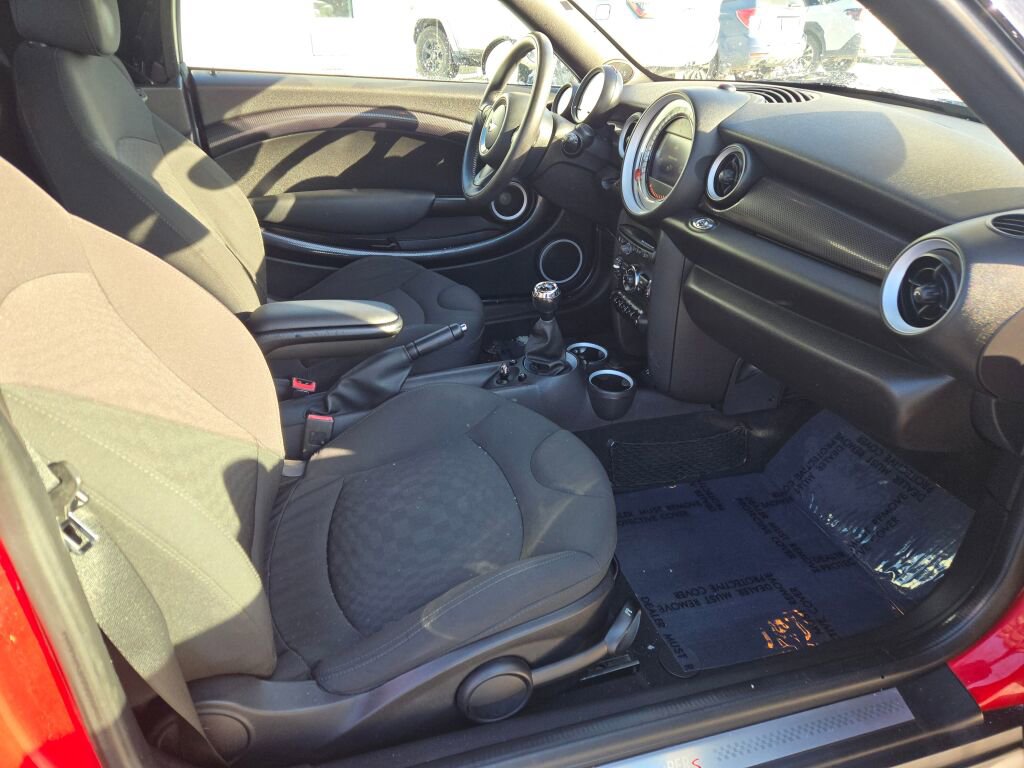 Used 2014 MINI Cooper Roadster S image 6
