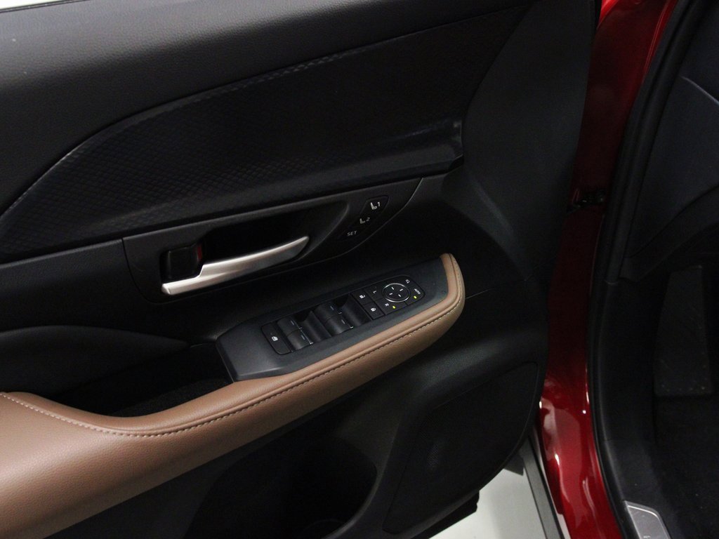 Used 2024 Toyota Grand Highlander AWD Hybrid image 22