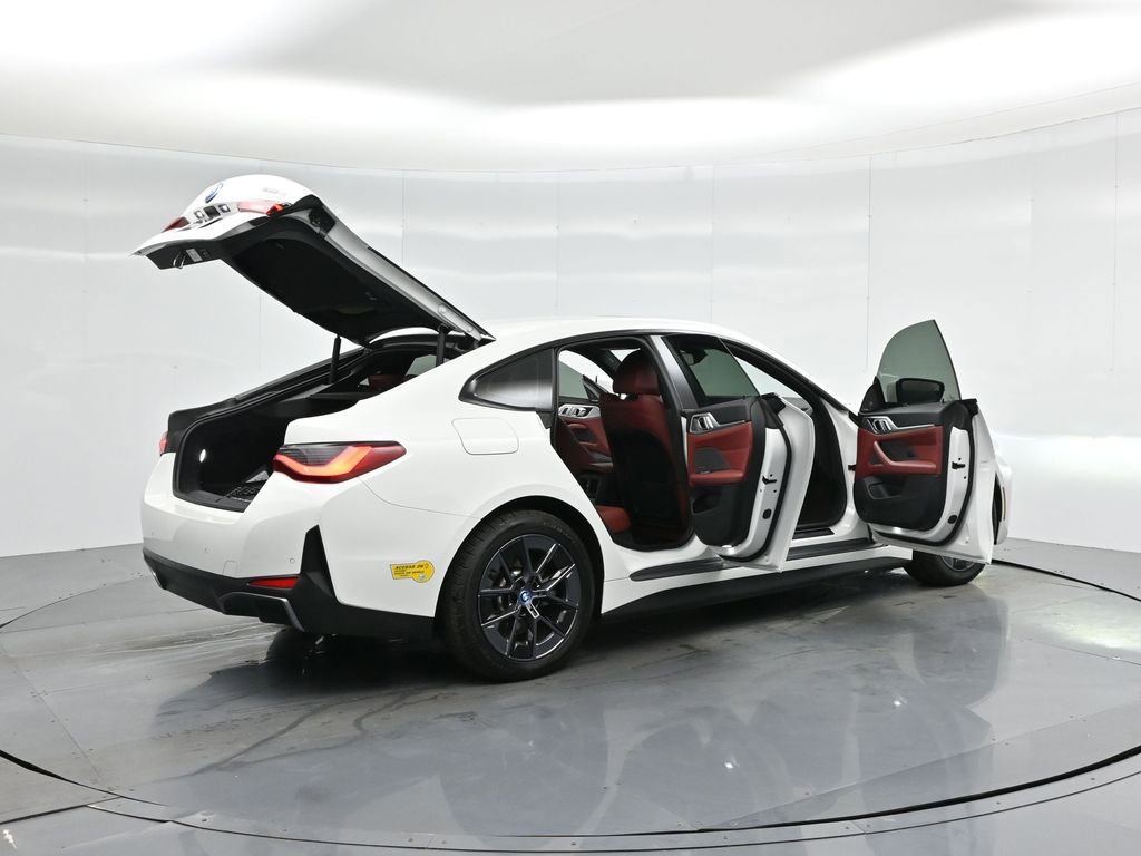 Used 2022 BMW i4 eDrive40 w/ Premium Package image 6
