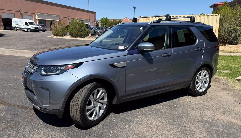 Used 2018 Land Rover Discovery HSE AWD/4WD image 4