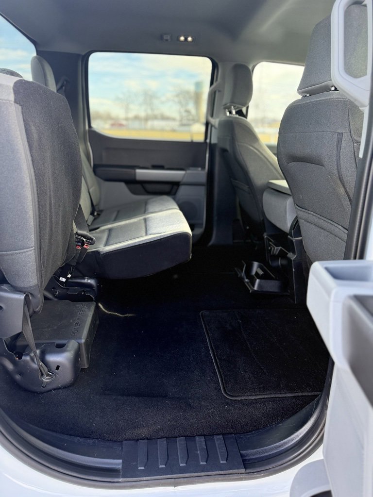 Used 2025 Ford F250 XLT image 40