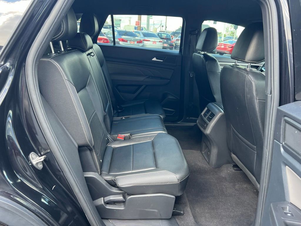 Used 2022 Volkswagen Atlas Cross Sport SE FWD image 23