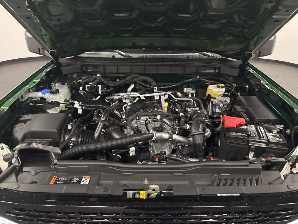 New 2025 Ford Bronco Outer Banks w/ Black Appearance Package image 19